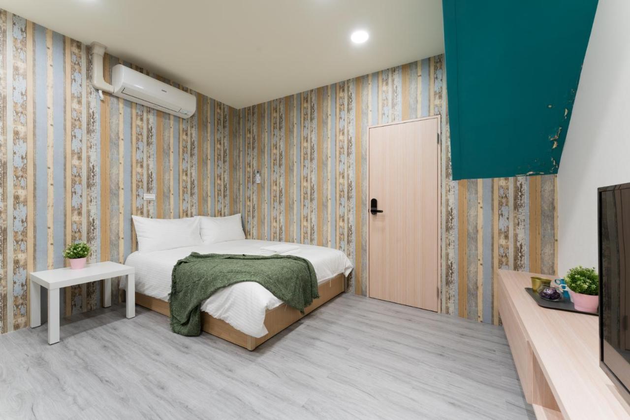 Reise Guesthouse 喜遊旅宿 ゲストハウス 旅マニア Tainan Buitenkant foto